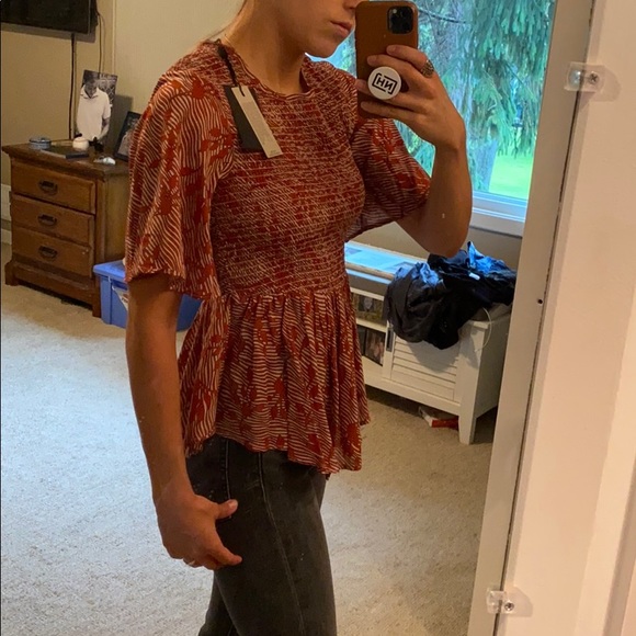 Red Top - Picture 2 of 3